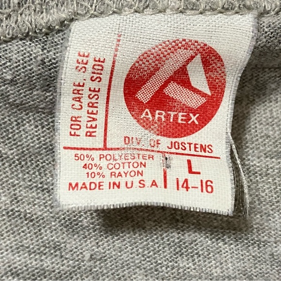 Vintage MLB Pittsburgh Pirates Peanuts Snoopy Gray Artex Single Stitch Tee 1988 - Picture 8 of 10